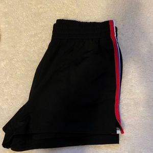 🤍PINK LOUNGE SHORTS